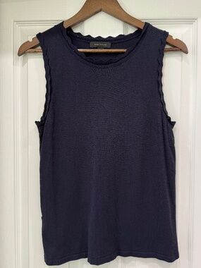 Ann Taylor Navy Scalloped Shell – Size M